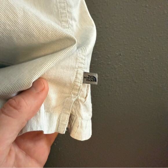 North Face A5 Series Short Sleeve Button Down Size L - Picture 5 of 5